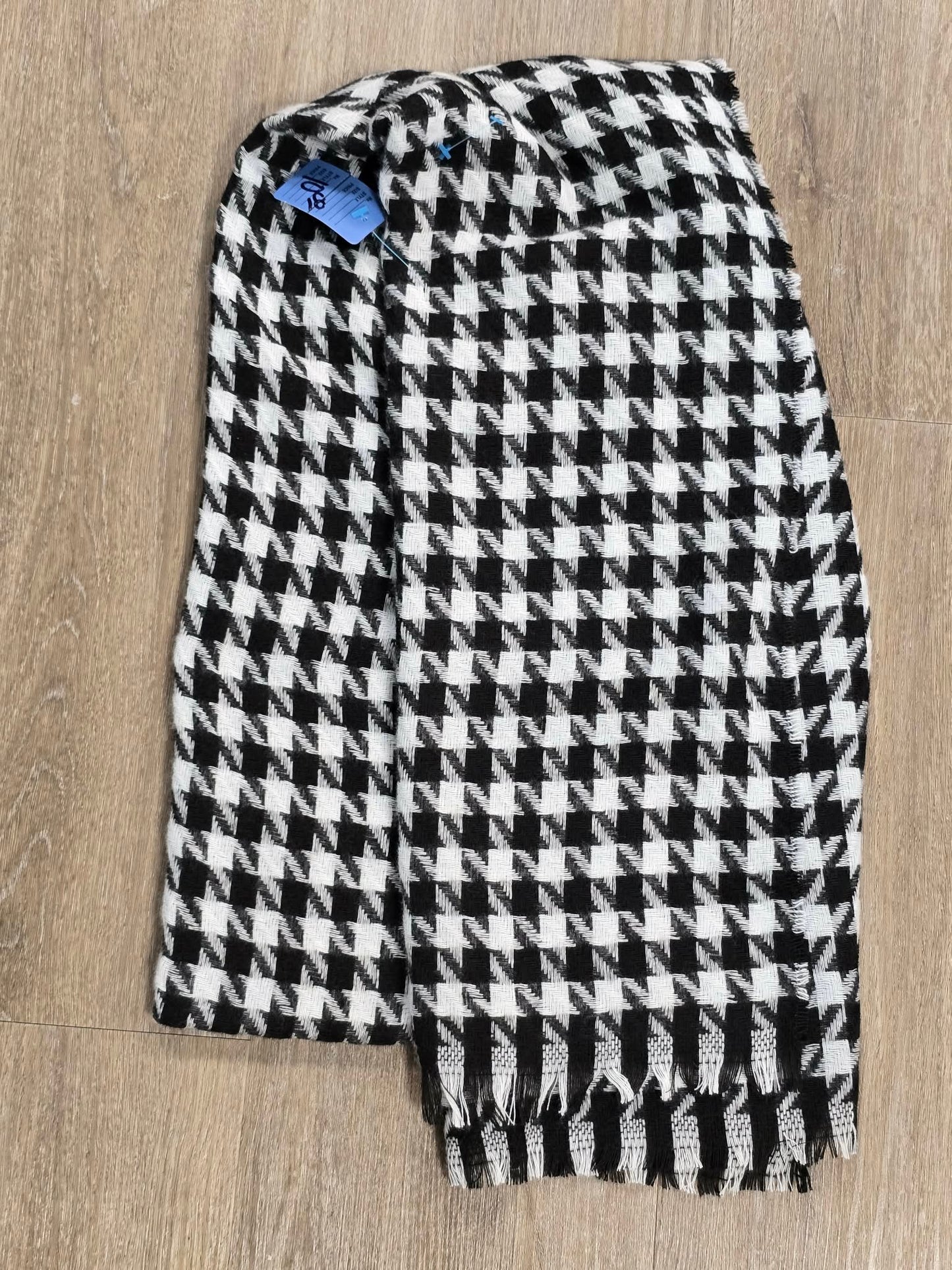 Houndstooth Scarf