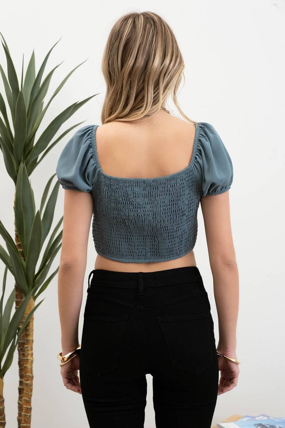 SQUARE NECK PUFF SLEEVE CROP TOP