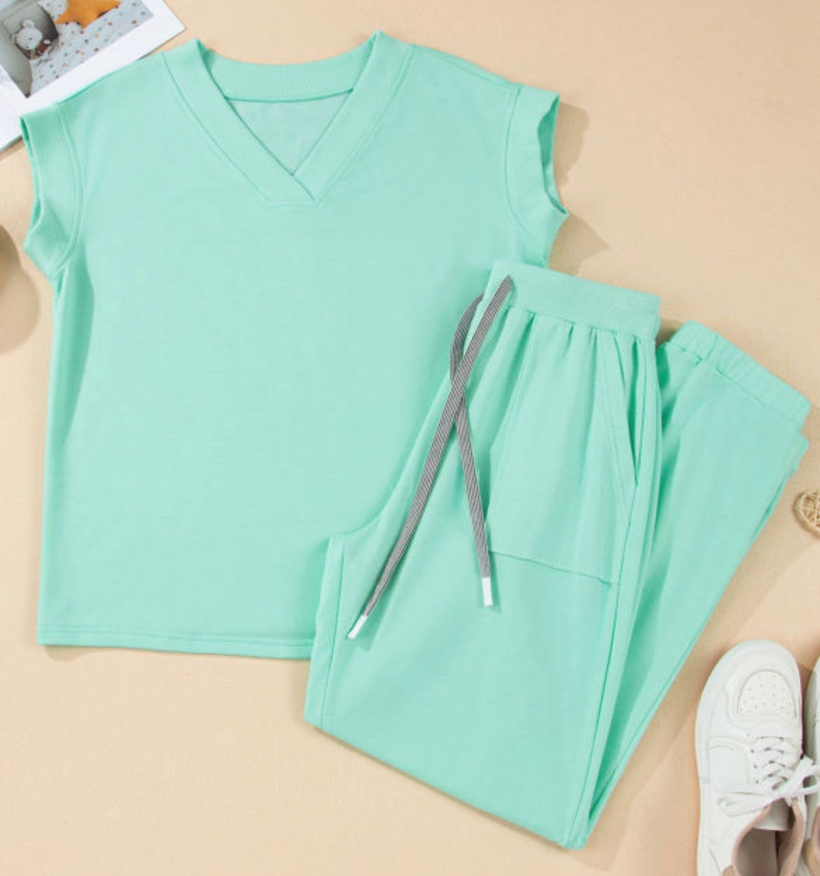 Mint Vneck jogging set