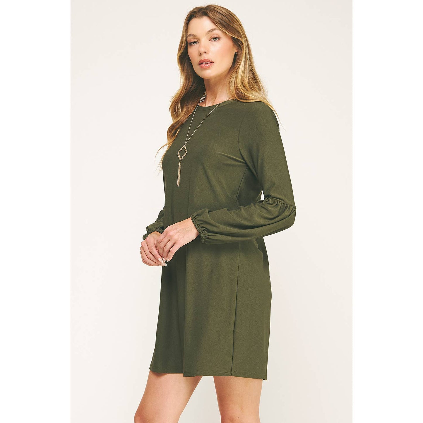 FEMININE POISE DRESS & NECKLACE