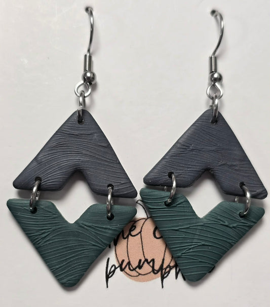 Gray/Green diamonds