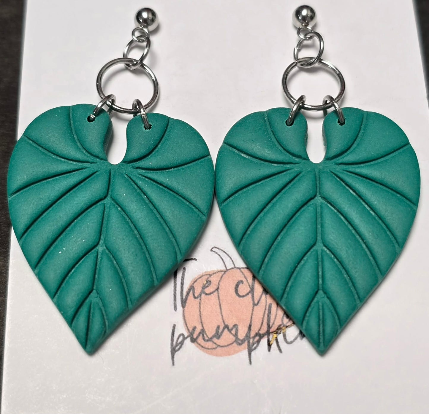Green leaves