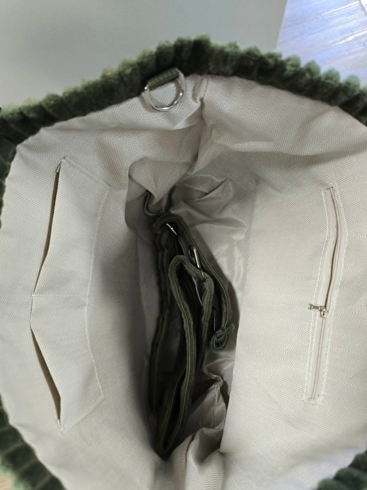 Green tote bag w/ strap